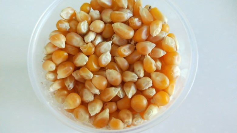 新文美食 自制爆米花,<a style='color:red;display:inline-block;' href='/shicai/ 500'>玉米</a>一百克备用。