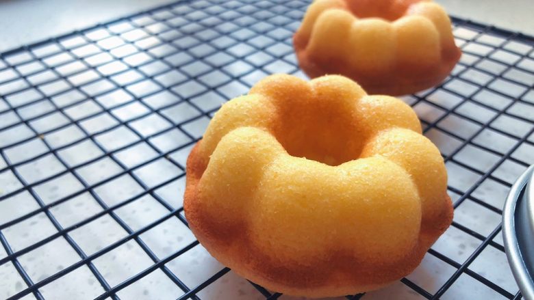 甜甜圈🍩蛋糕版,奶味浓郁,香香甜甜,小朋友很爱