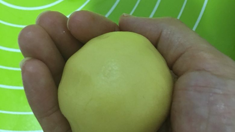 改良月饼(小时候的味道),收好口揉圆