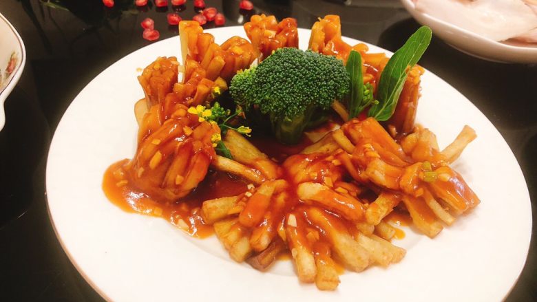 多肉森林-茄子大变身,摆上<a style='color:red;display:inline-block;' href='/shicai/ 119'>西兰花</a>,特别像多肉森林。