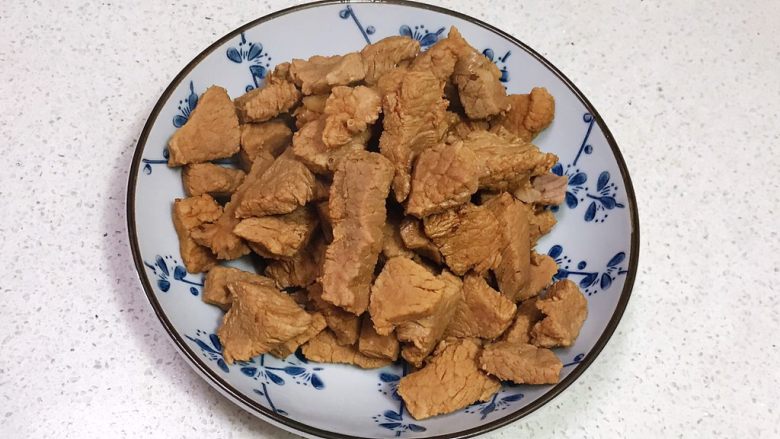 宝宝健康食谱  自制猪肉松,把肉块捞出来