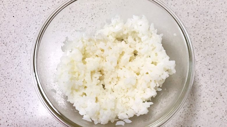 宝宝健康食谱 西蓝花肉末饭团,调匀