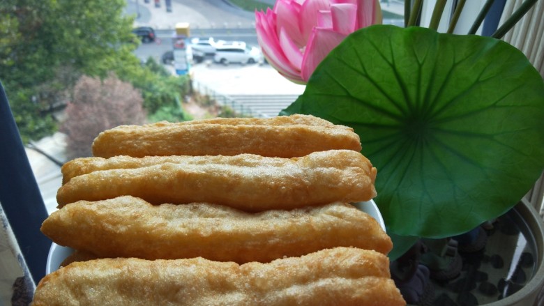 新文美食 自制好吃的无矾油条,成品图