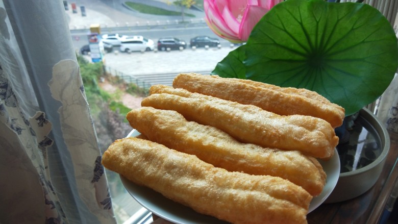新文美食 自制好吃的无矾油条,成品图