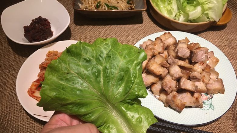 韩式五花肉,准备组合!拿生菜