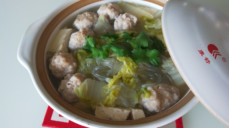 新文美食 猪肉丸子粉条煮白菜,成品图
