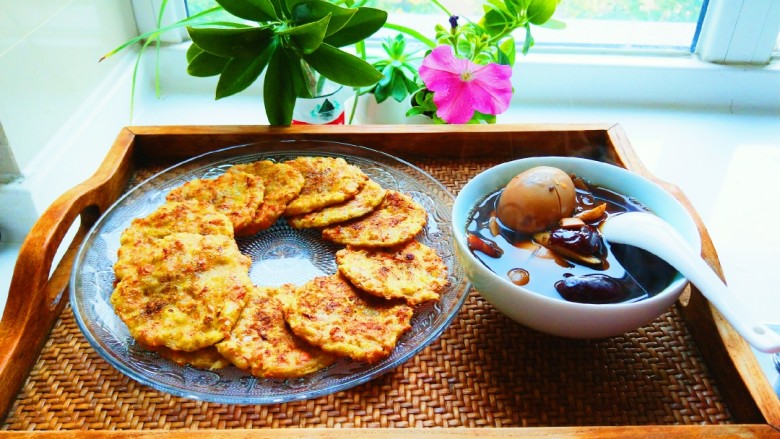 新文美食  鸡蛋土豆饼,成品图