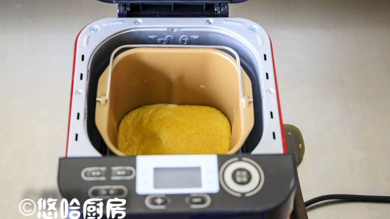 大黄米年糕,待程序结束,年糕已经做好了。