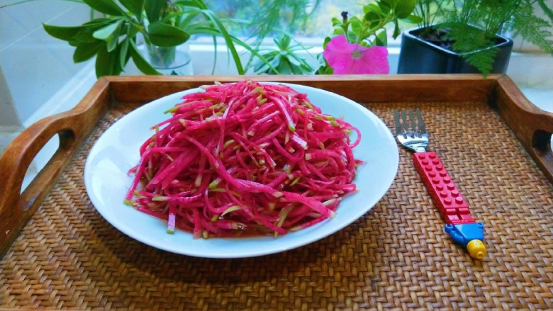 新文美食 糖醋凉拌心里美,成品图