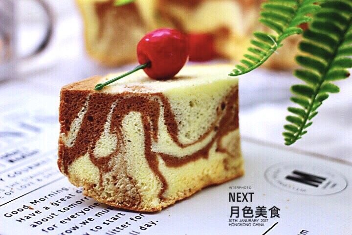 可可双色戚风蛋糕,好看又好吃,切面也很好看哟。