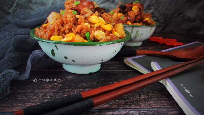 十味 鸭腿时蔬焖饭,美美的享用吧!香喷喷的鸭腿闷饭!