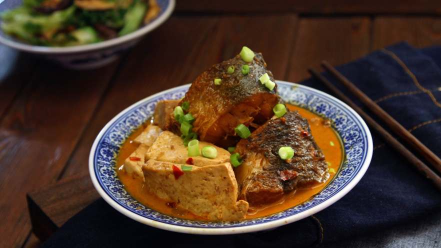 胖头鱼炖豆腐