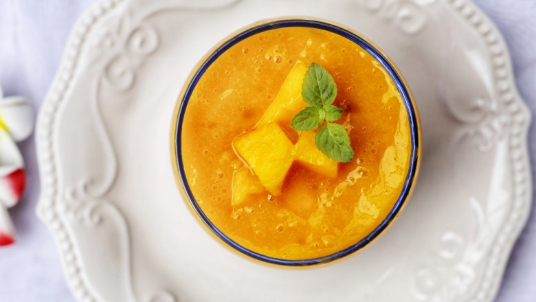 美食丨芒果牛奶汁 让宝宝舔杯的饮品～