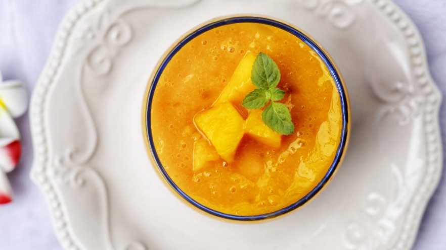 美食丨芒果牛奶汁 让宝宝舔杯的饮品～