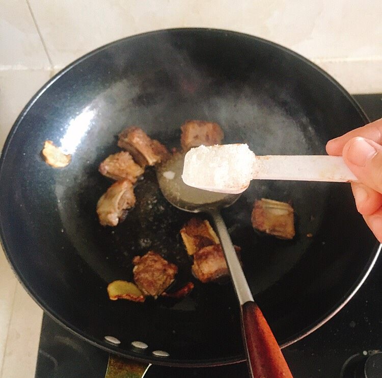 糖醋排骨
,放<a style='color:red;display:inline-block;' href='/shicai/ 10588'>糖</a>
