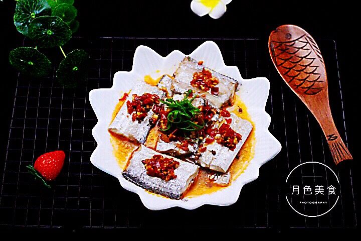 十味  鲜辣诱人的剁椒带鱼