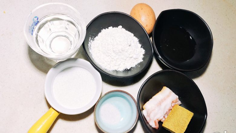 杨扬佳带你一起体验不一样的戚风蛋糕——咖喱培根戚风小蛋糕,准备