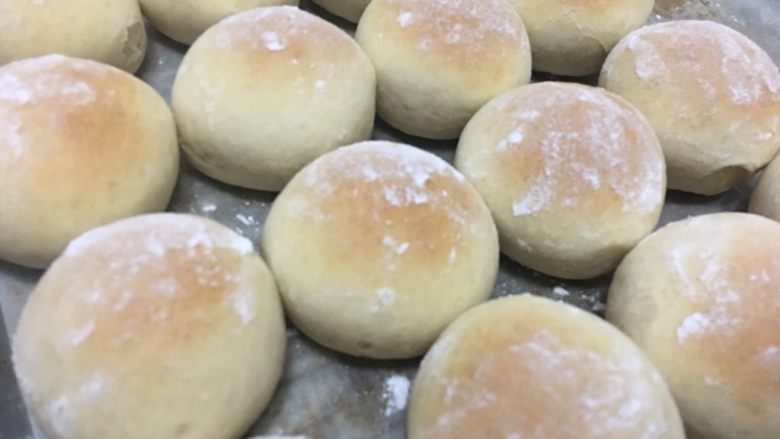 70年代怀旧美食—老式光头儿,趁热吃或凉吃都非常美味,口感软绵