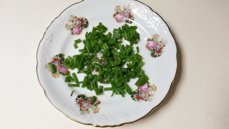 十味 香葱枸杞佛手瓜,香葱洗净切成葱花