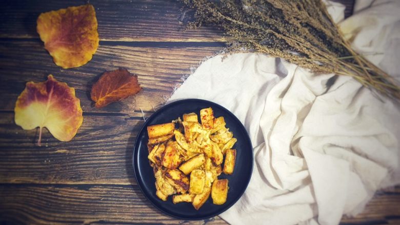 十味 秋之味金黄豆腐,出锅