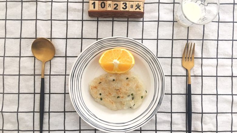 萝卜丝饼,8️⃣ 弥漫着香味的萝卜丝饼就完成啦~