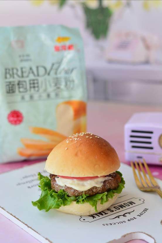 美式牛肉汉堡,
美式牛肉汉堡