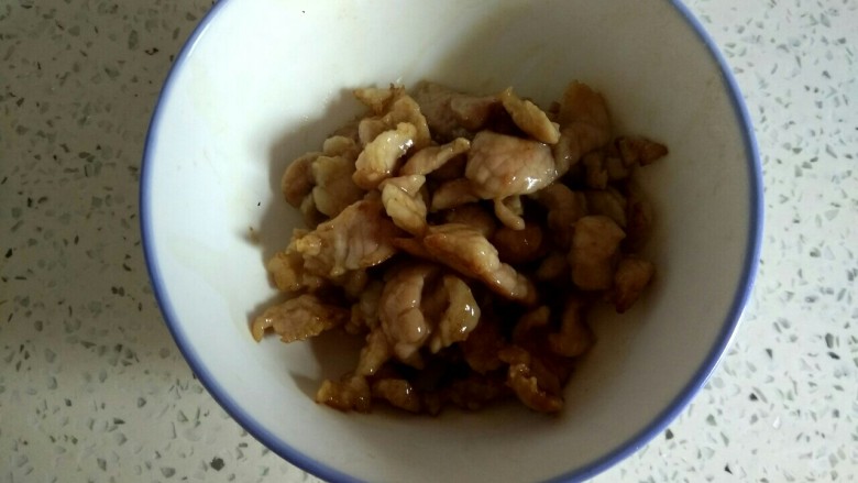 十味 五彩小炒,盛出待用