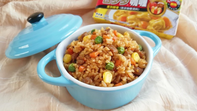 咖喱牛排炒饭