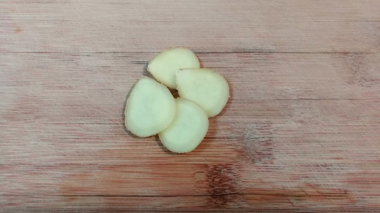 十味 青蒜生抽素鸡,姜切片