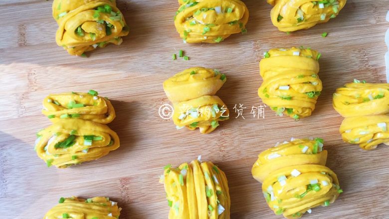 葱油南瓜花卷,全部做好,再次醒发,最起码20分钟
