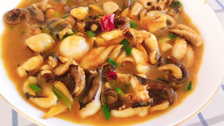 辣味咖喱小章鱼(八爪鱼),成品近图。