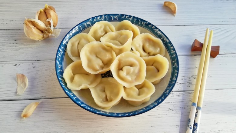 萝卜大肉馅饺子,美美哒！