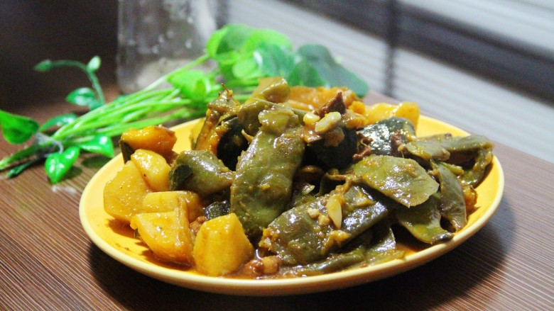 土豆豆角炖窝瓜