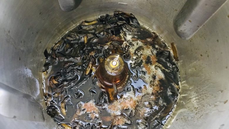 葱油拌面,加入【万字甘醇酱油】<a style='color:red;display:inline-block;' href='/shicai/ 762'>老抽</a>  糖
设置：1分30秒120度L档。烧开