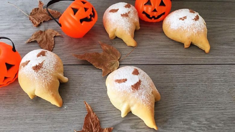 幽灵小面包，万圣节也要萌萌哒