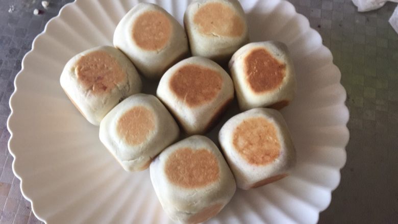 网红仙豆糕,刚出锅时,外酥里糯,芝士拉丝效果明显,不用去外面买了