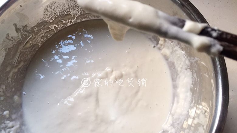 玉米虾仁水晶小软饼,如图