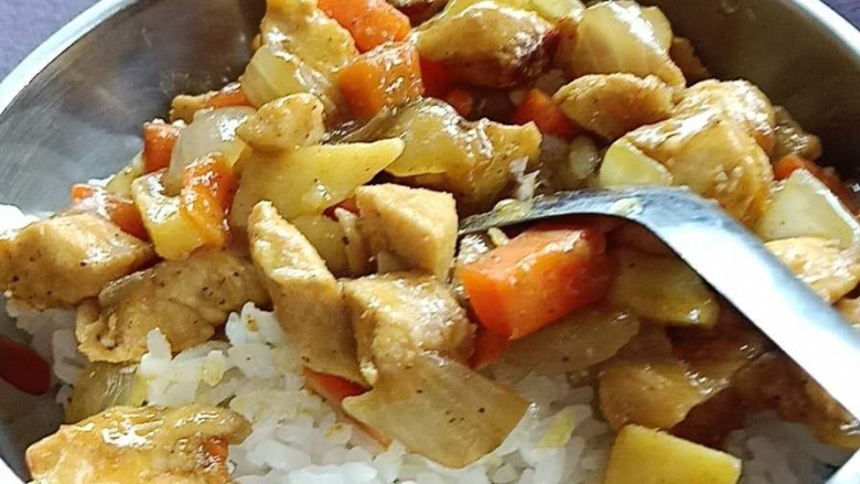 咖喱鸡肉饭