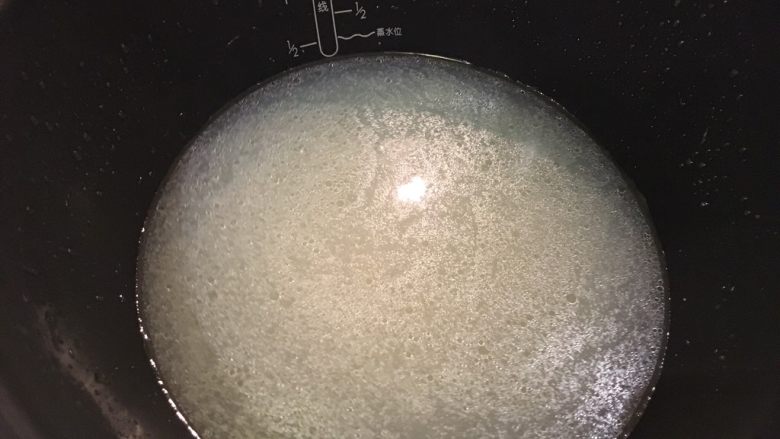 猪肚鸡,煮猪肚的汤汁别丢啊!一点也不腥臭,直接用!