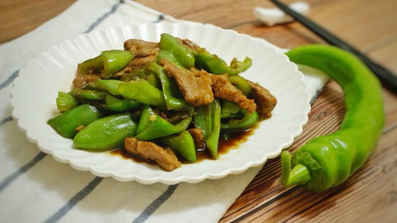 辣椒炒肉,酸辣香咸,很下饭😋