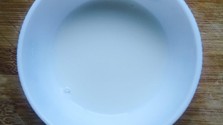酒酿水果羹,水淀粉(1:5)