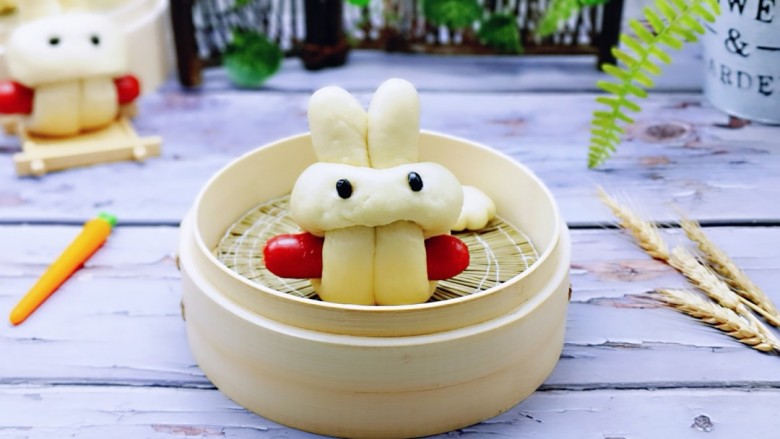 小兔子热狗,可爱极了!小兔子爱吃萝卜和青菜!卖萌中~~