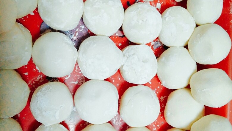 土豆丸(也叫假鱼丸),全部包好,吃不完可以放冰箱冷冻