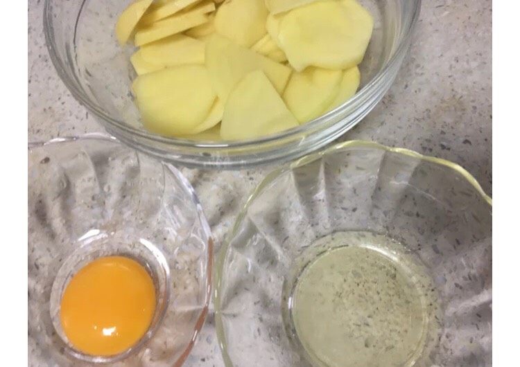 宝宝辅食系列~土豆塔,准备好原材料