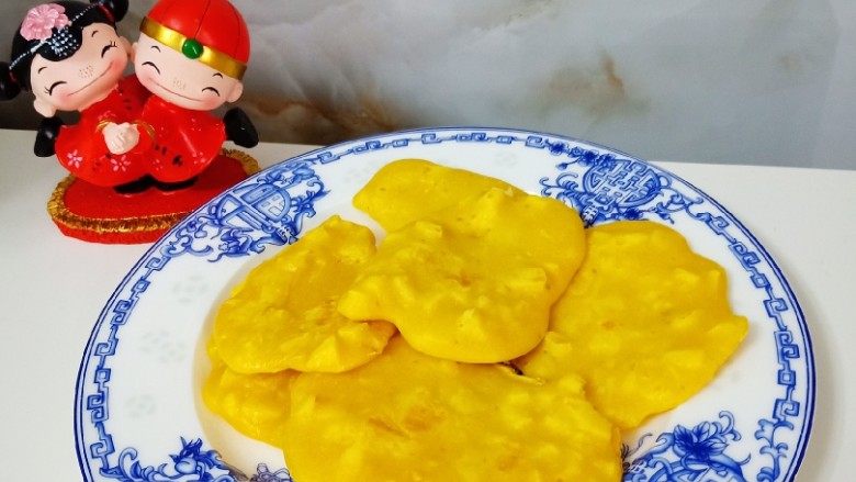 百味水果     苹果松饼,奶香四溢又带苹果味的苹果松饼完成了