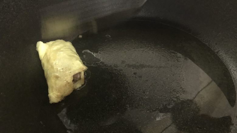 客家釀春,妈妈做的味道,包卷好的样子。
