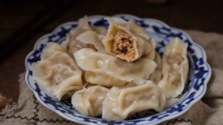 猪肉莲藕馅饺子,成品图