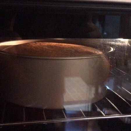 香芋戚风蛋糕,烤箱预热160度,烤30分钟左右