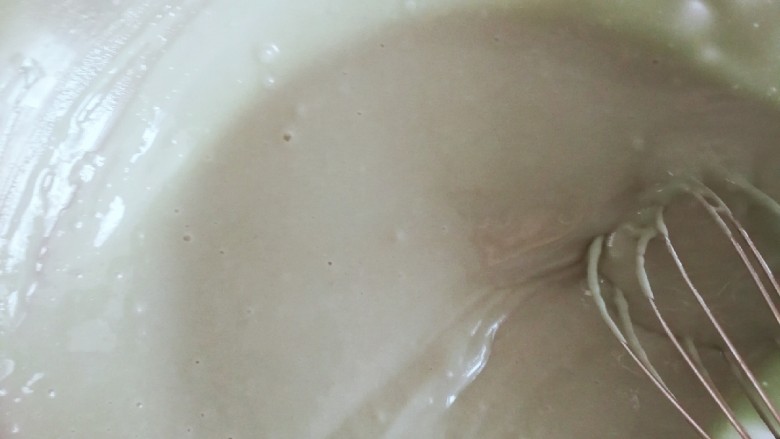 百变水果 蝶豆花蛋糕卷.百香果蓝莓馅,Z字形搅拌均匀,无颗粒顺滑