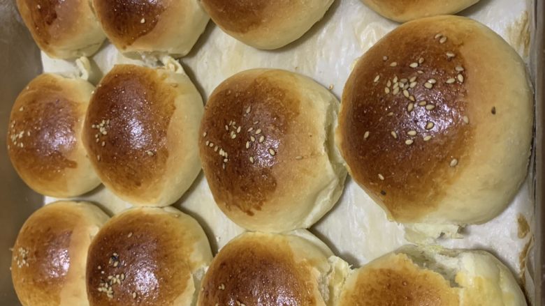 绵白糖餐包,烤15分钟